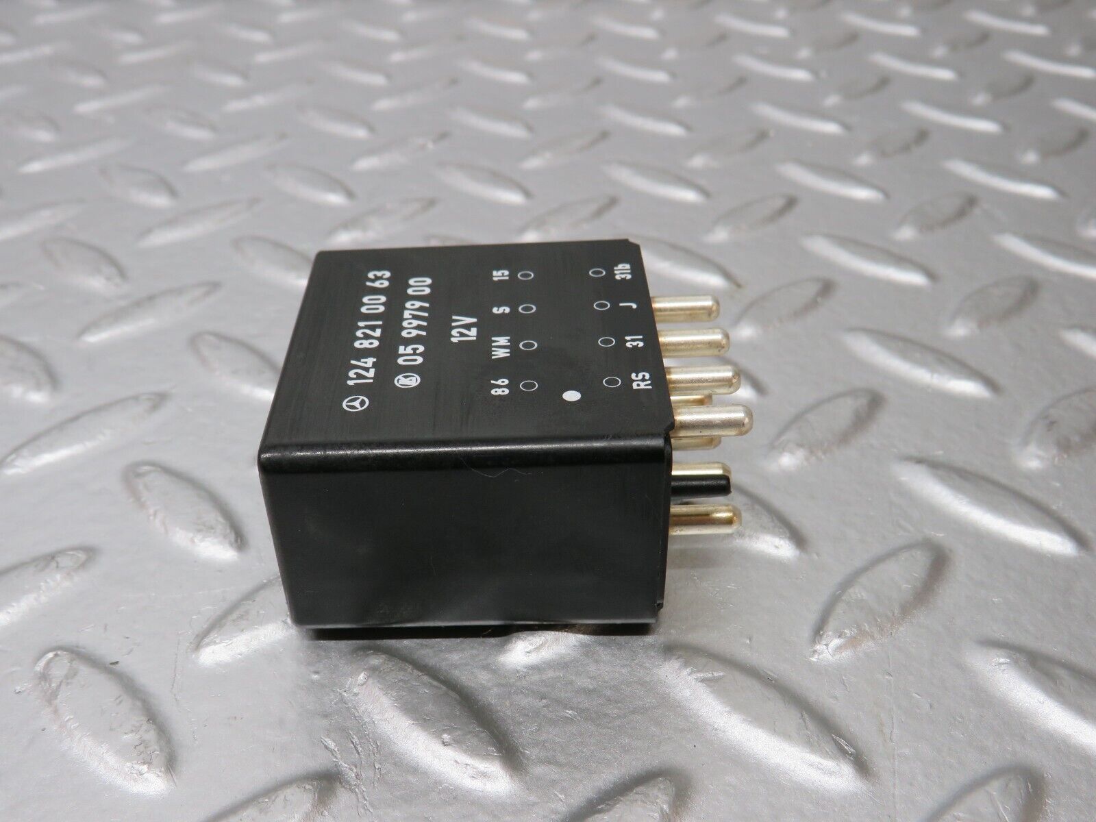 31271 Mercedes-Benz S124 220TE Wagon Rear Windscreen Wiper Relay 1248210063