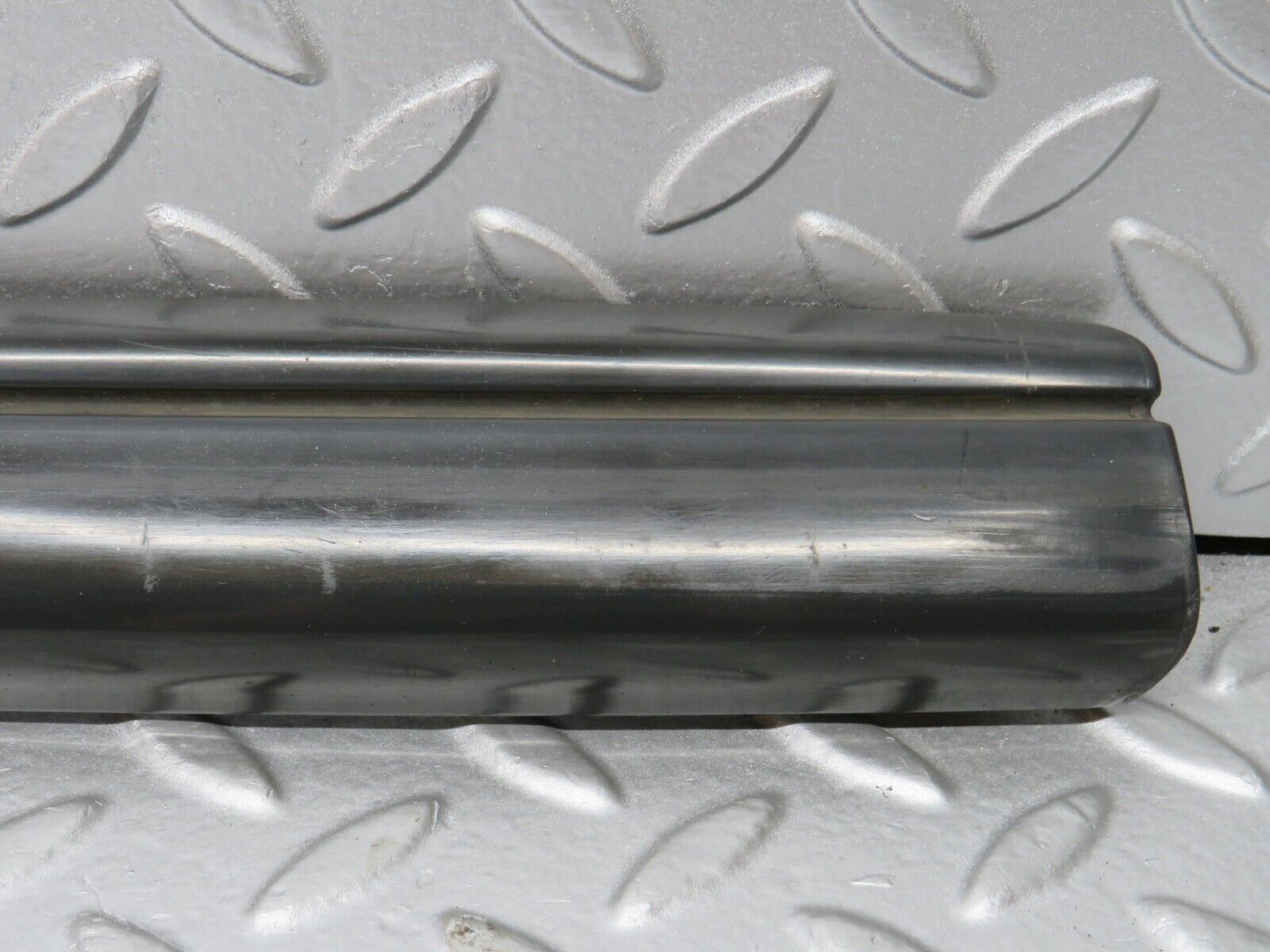 33956 Mercedes-Benz W124 260E Front Left Door Centre Moulding Trim