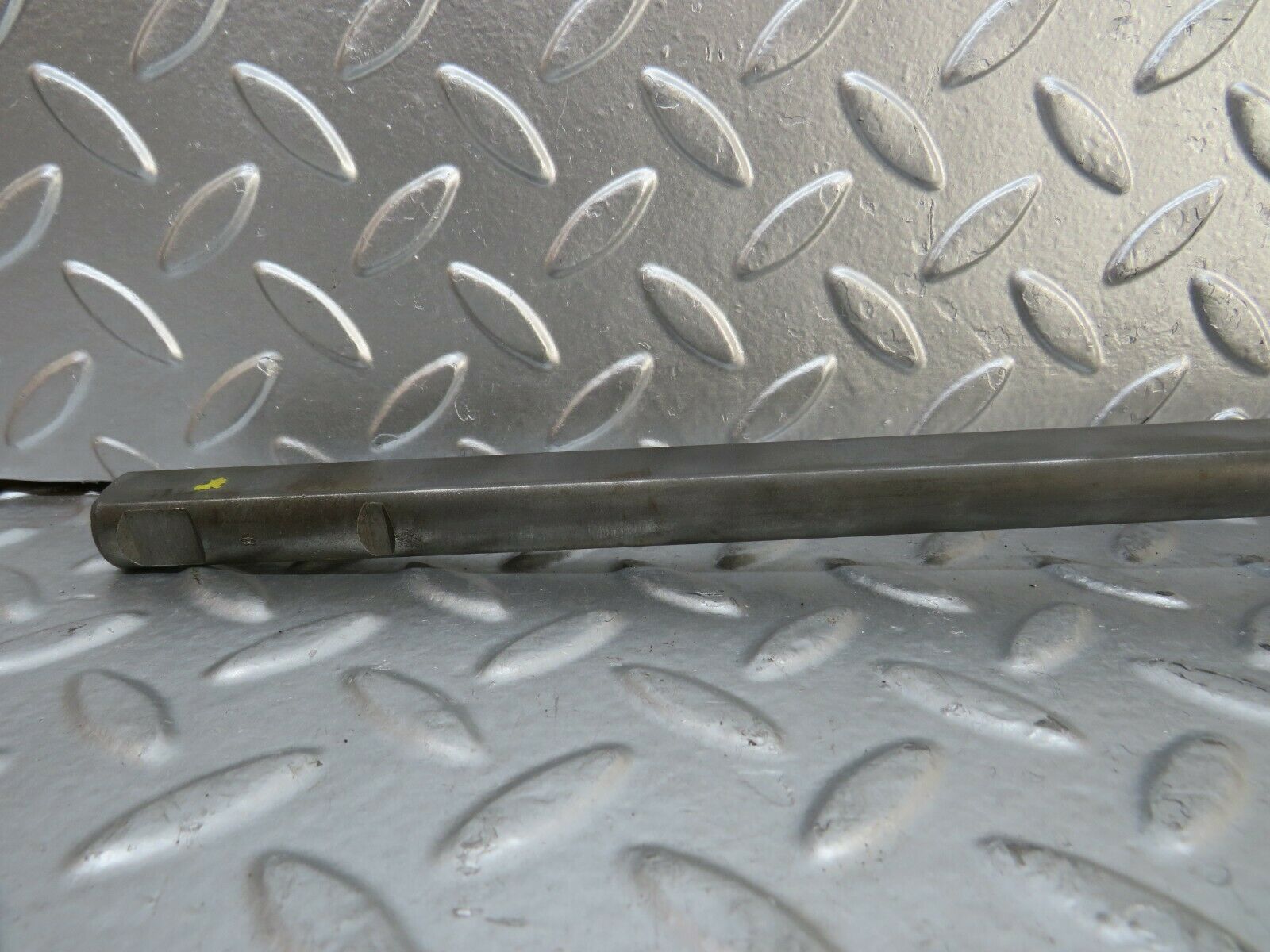 23844 Mercedes-Benz C107 450SLC Coupe Steering Column Shaft