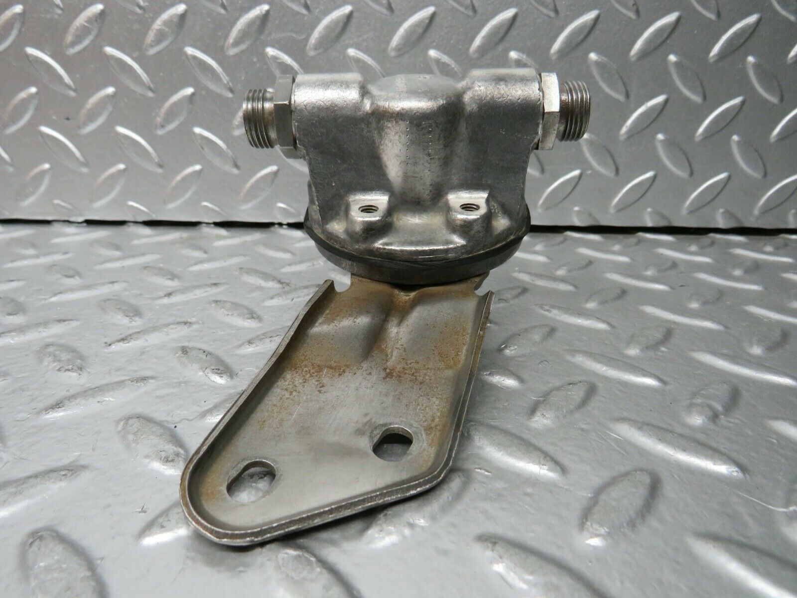 23295 Mercedes-Benz W116 350SE Oil Pressure Damper 1161870196 1161870494