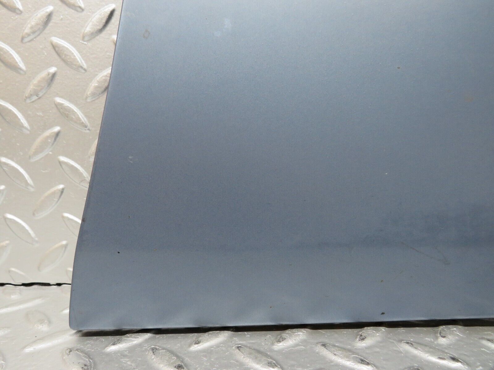 31205 Mercedes-Benz S124 220TE Front Left Fender Wing Moulding Trim 1246901340