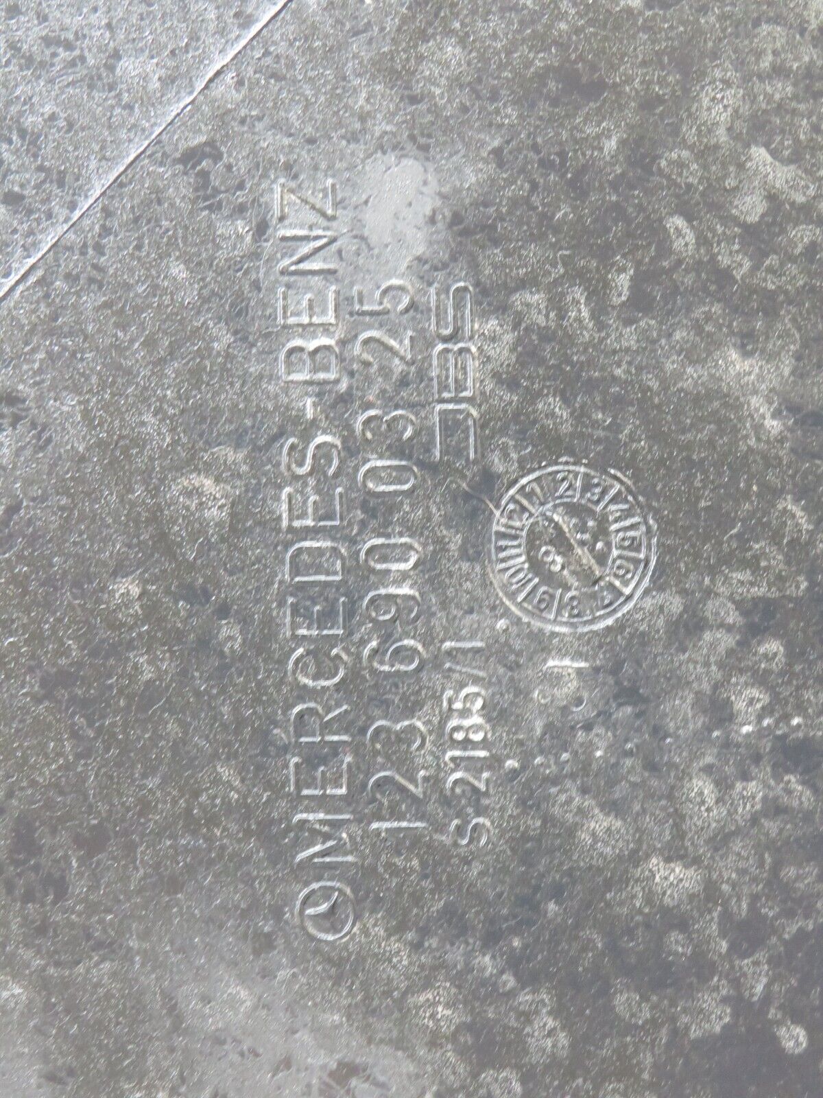 27149 Mercedes-Benz W123 280E C Pillar Cover Left Side Palomino 1236900325