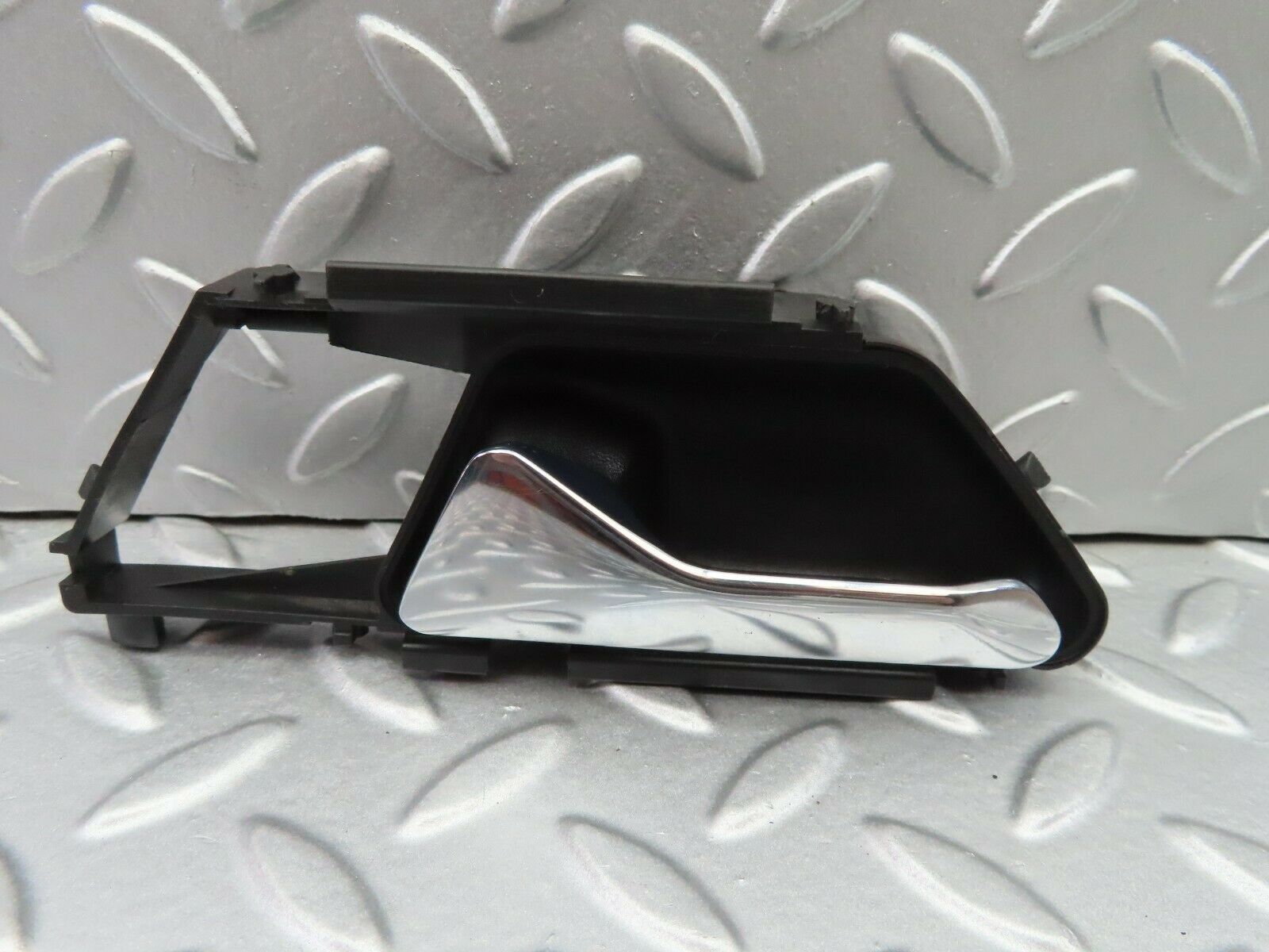 6444 Mercedes-Benz S124 E220 Wagon Front Left Interior Door Handle 1247600161