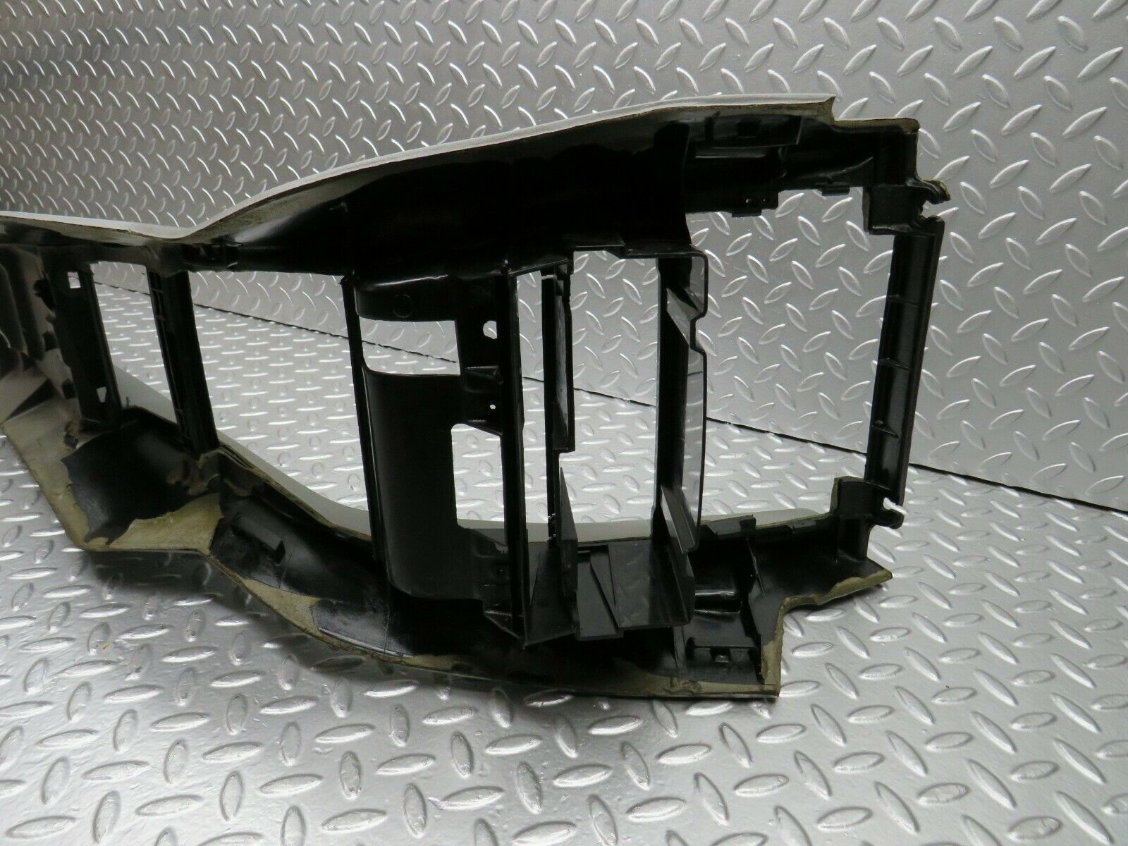 22335 Mercedes-Benz C124 E220 Coupe Centre Console Grey