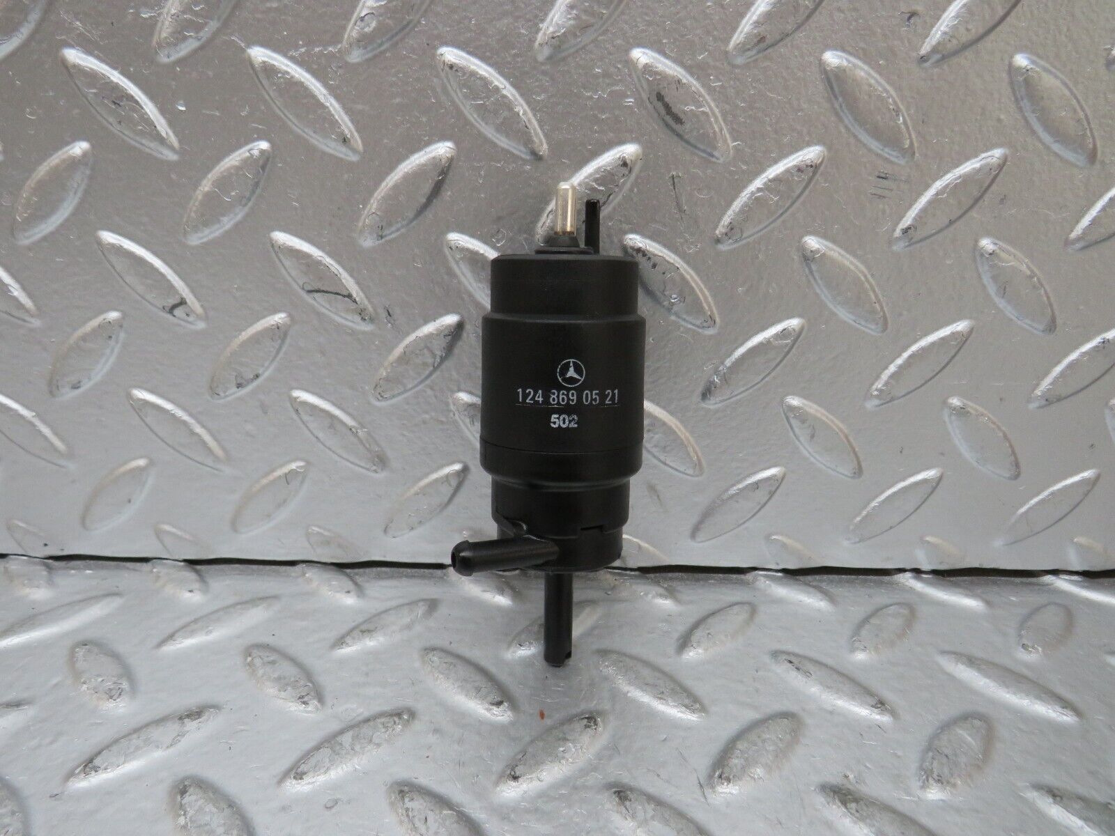 26409 Mercedes-Benz C124 220CE Windscreen Washer Pump 1248690521