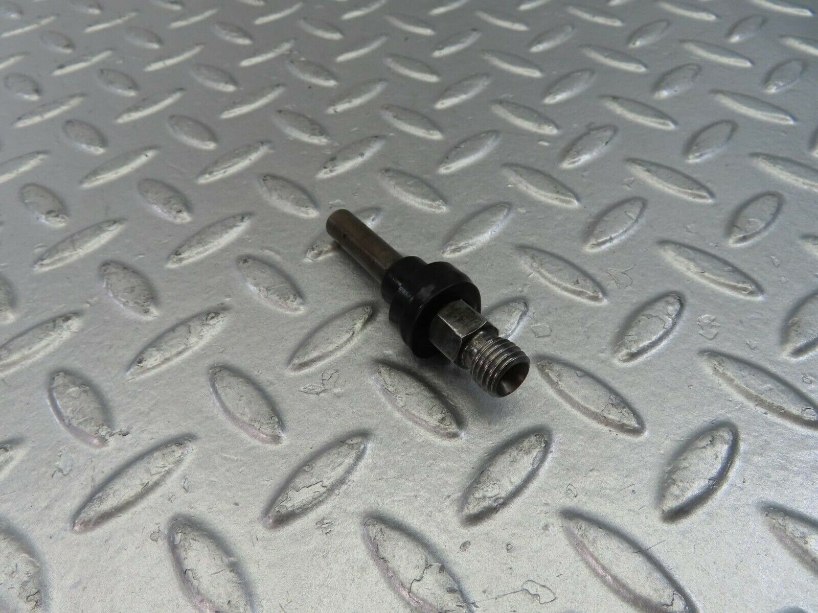 10794 Mercedes-Benz W123 230E Fuel Injector Bosch 0437502010