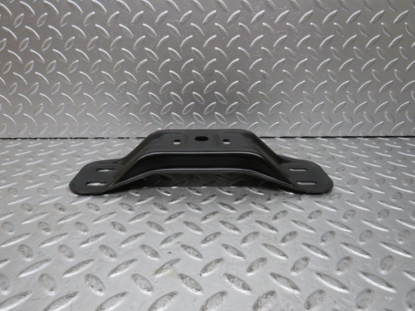 27715 Mercedes-Benz S124 300TE Wagon Gearbox Mount Bracket