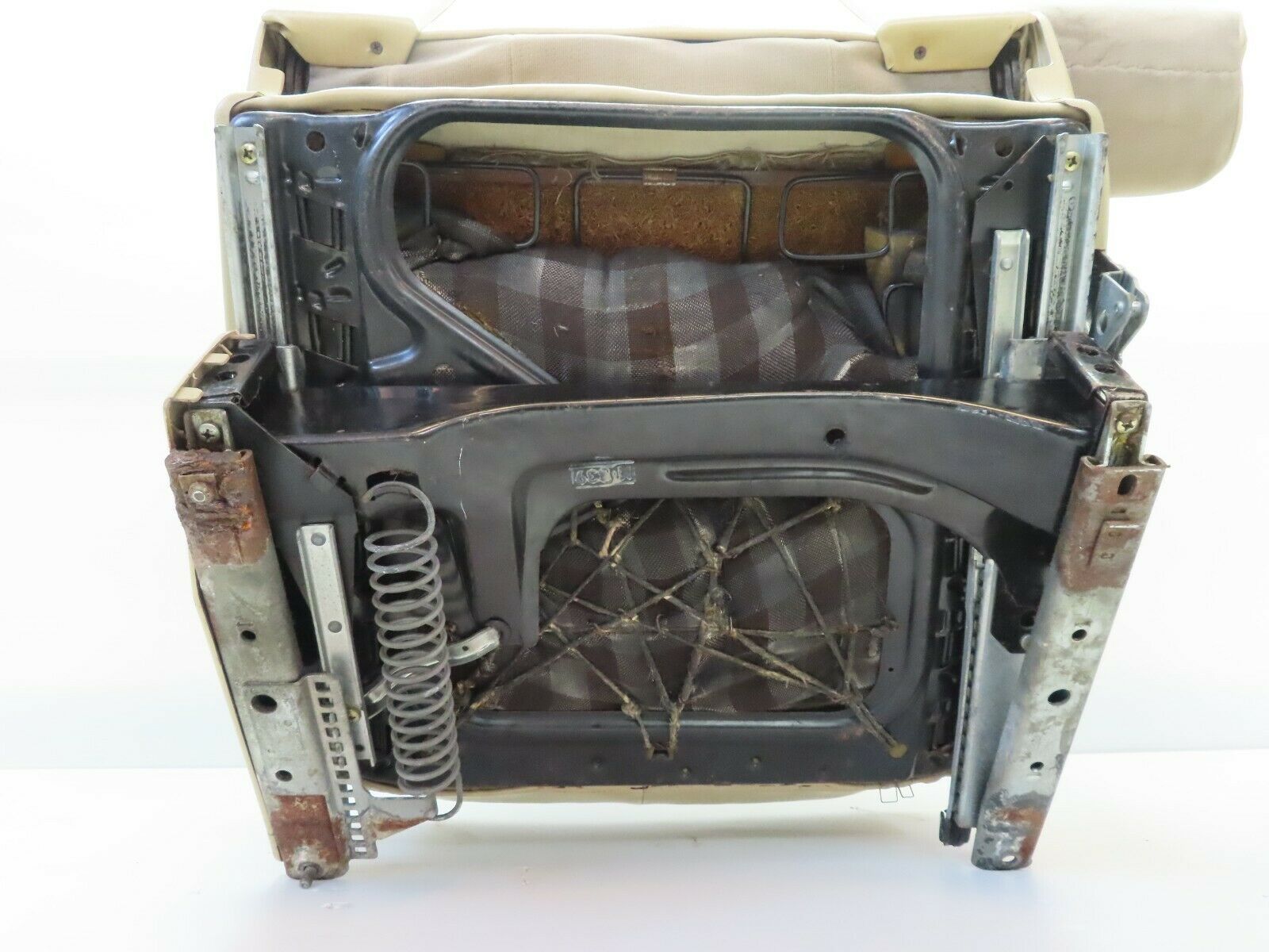 7323 Mercedes-Benz W116 450SE Front Left Seat Driver Seat