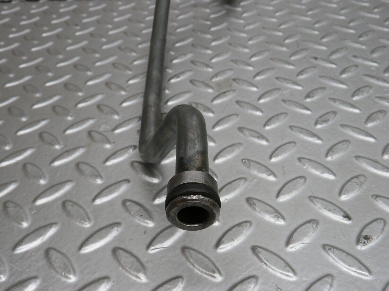 29190 Mercedes-Benz C124 320CE Coupe Engine Oil Pipe