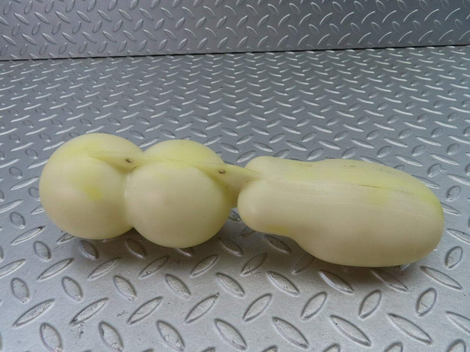 7433 Mercedes-Benz W116 450SE Vacuum Reservoir