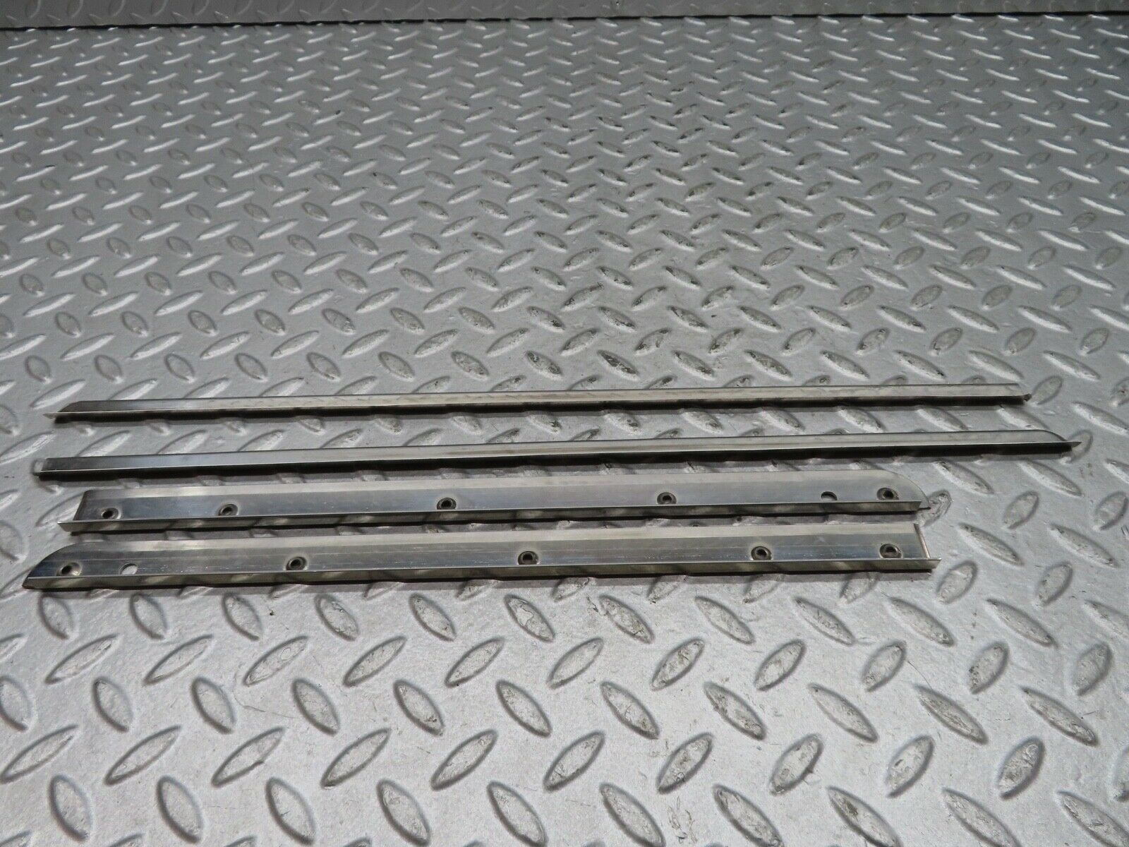 17072 Mercedes-Benz C123 280CE Coupe Sunroof Chrome Trim Set