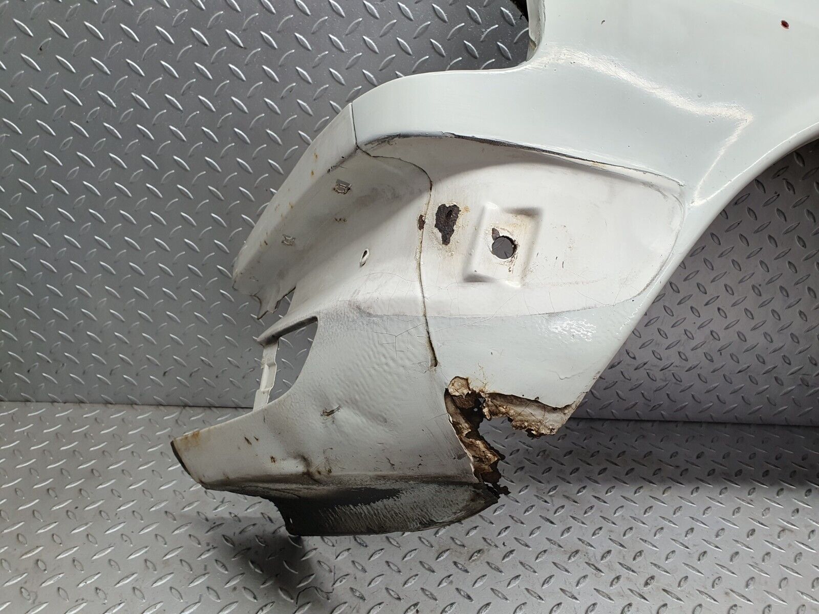 40810 Mercedes-Benz W123 300D Front Left Wing Fender