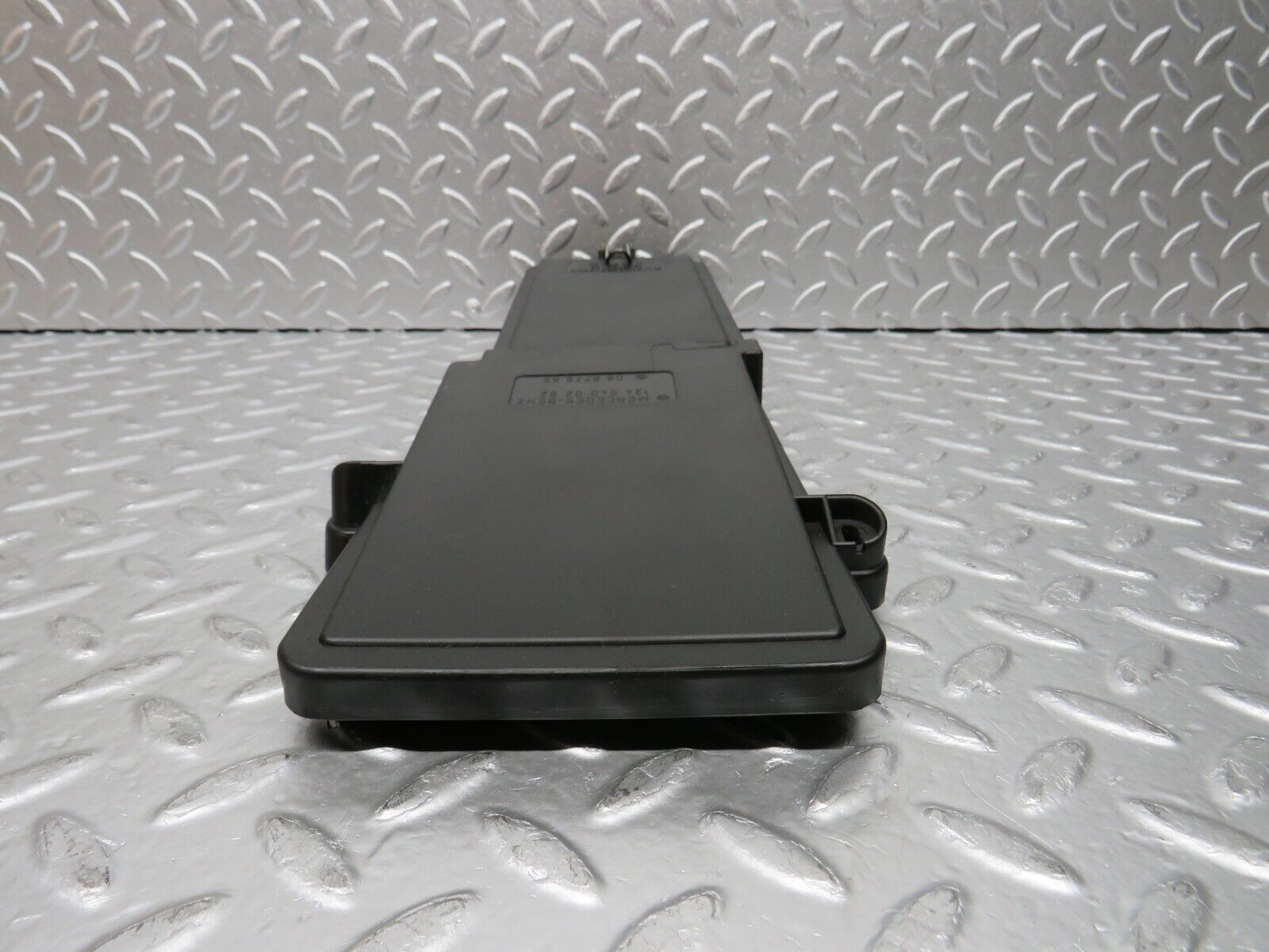 30353 Mercedes-Benz W124 230E Fuse Box Cover Lid 1245400282 1245400182
