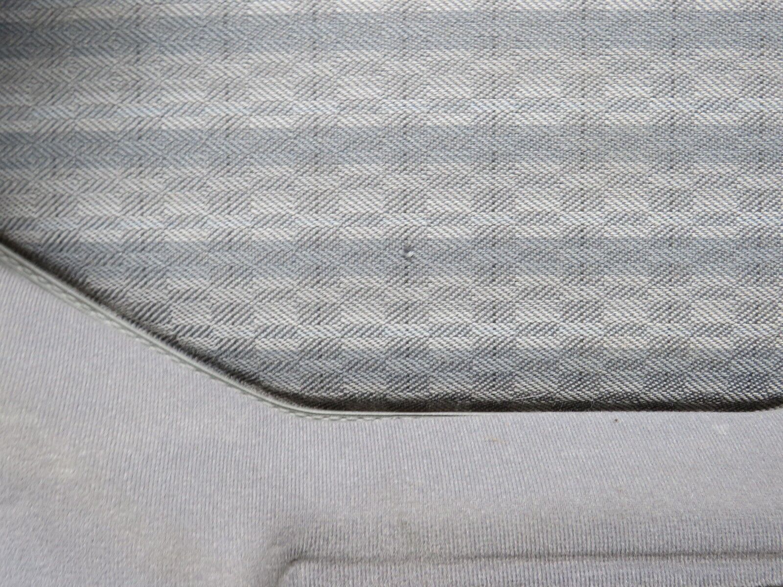 30243 Mercedes-Benz W124 230E Rear Left Door Card Grey 1247370970