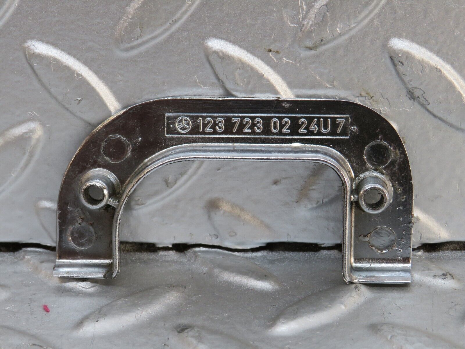 28280 Mercedes-Benz S123 240D Wagon Right Interior Chrome Latch Trim 1237230224