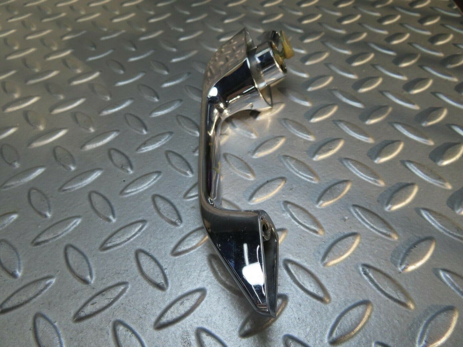 8729 Mercedes-Benz W115 Chrome Door Handle Rear Right 1157661202