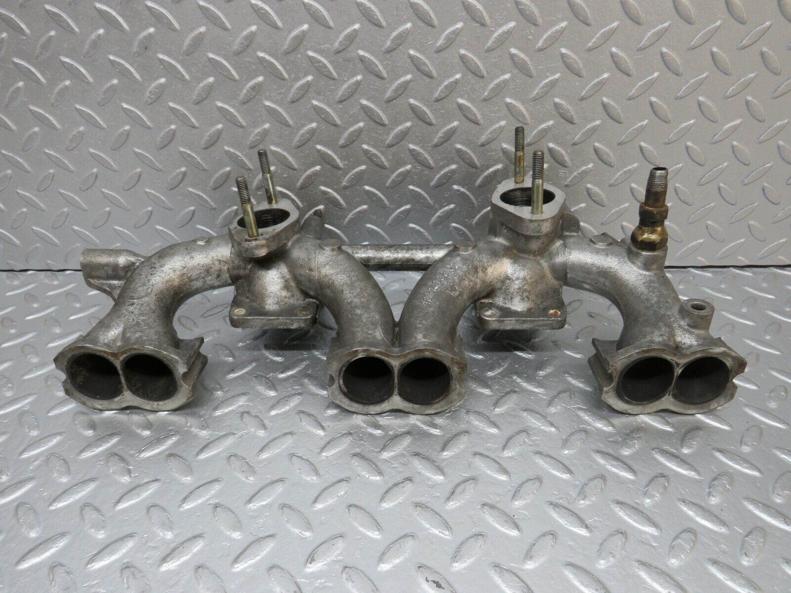 40354 Mercedes-Benz W110 230 Intake Manifold 1801413301