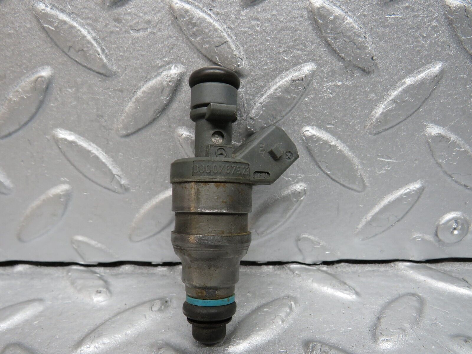 38656 Mercedes-Benz R129 280SL Coupe Fuel Injector Bosch 0000787323 0280155209