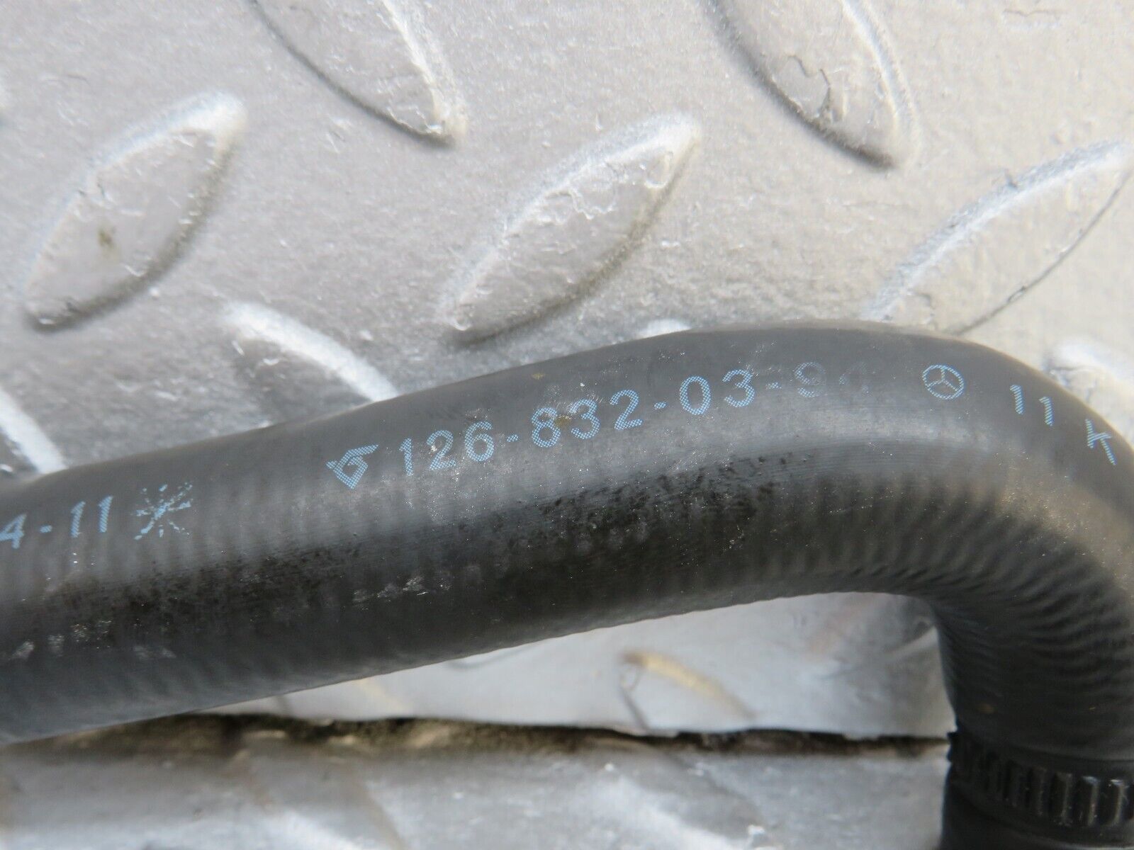 37024 Mercedes-Benz C126 420SEC Coupe Heater Hose Pipe 1268320394 1268321294