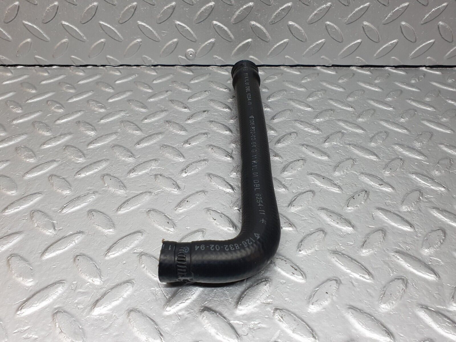 41042 Mercedes-Benz W126 300SE Heater Hose 1268320294