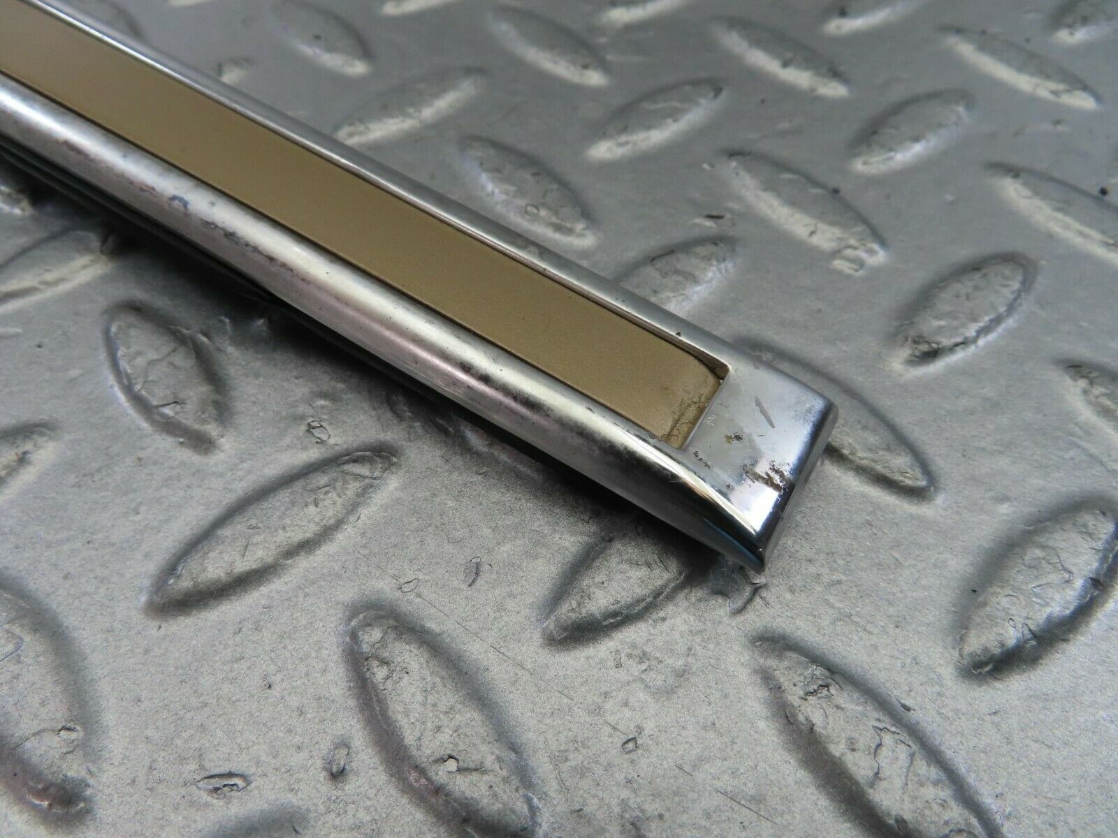 10861 Mercedes-Benz W123 230E C Pillar Exterior Trim Right 1236981097