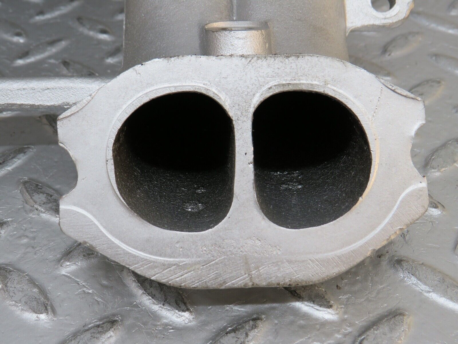 0342 Mercedes-Benz W123 220D Intake Manifold 6151410201