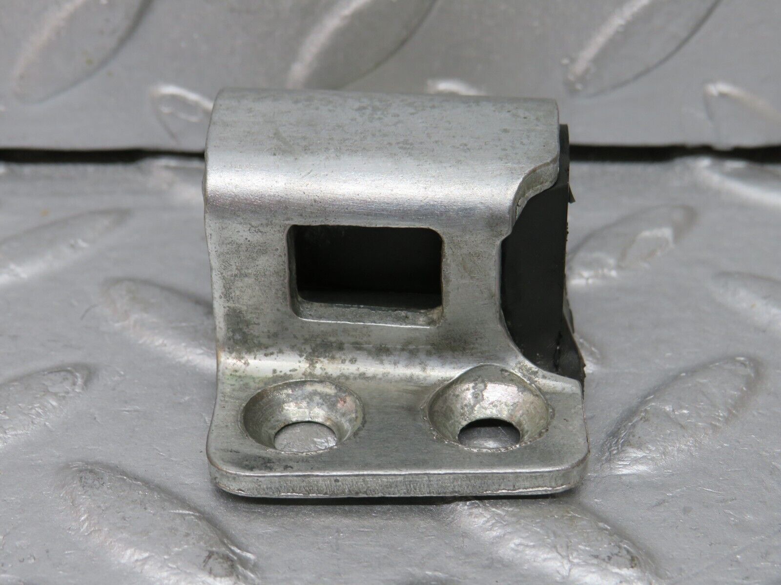 37481 Mercedes-Benz W109 300SEL Door Lock Latch Left