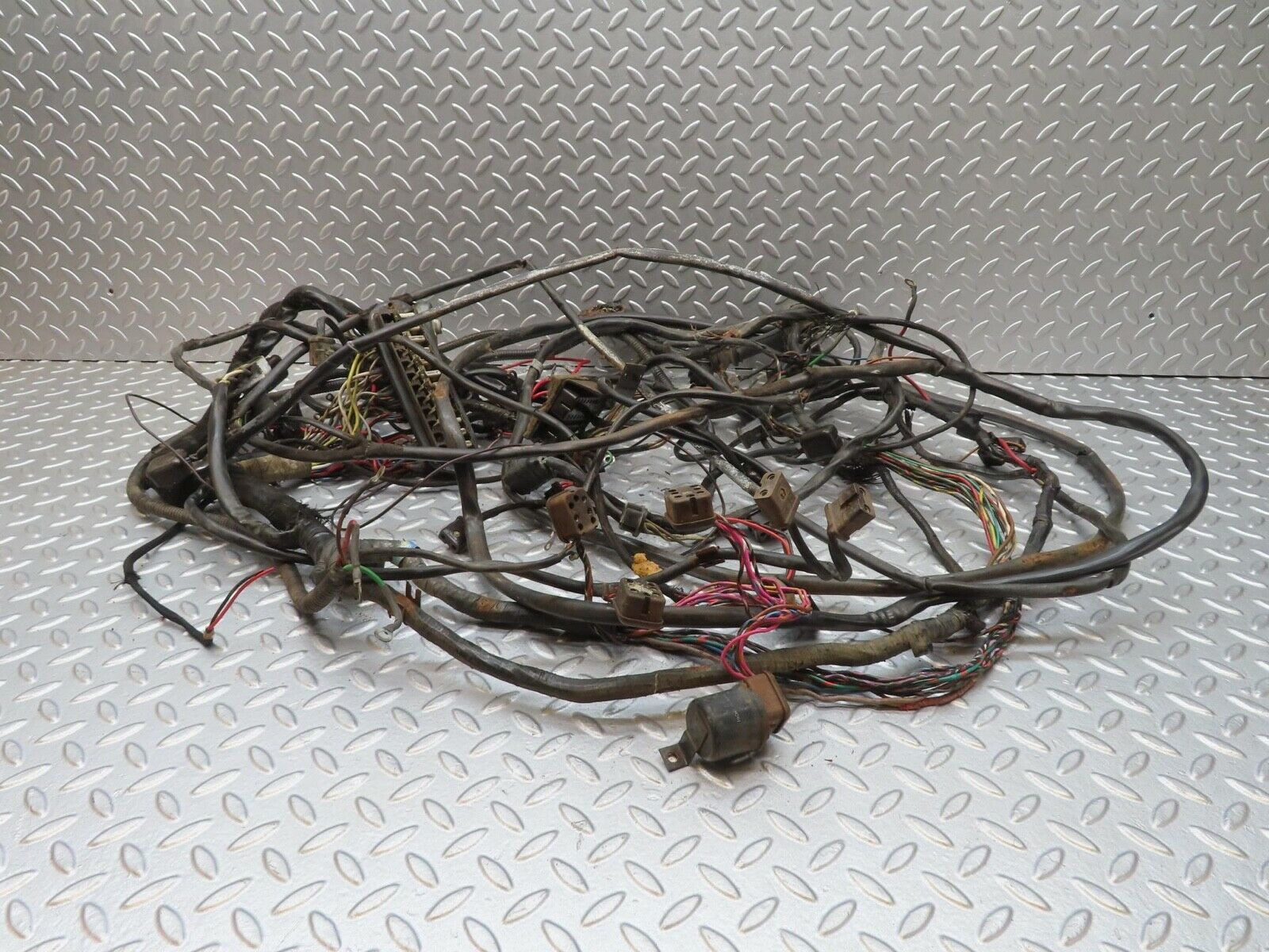 12995 Mercedes-Benz W111 220SE Engine Chassis Body Wire Wiring Harness