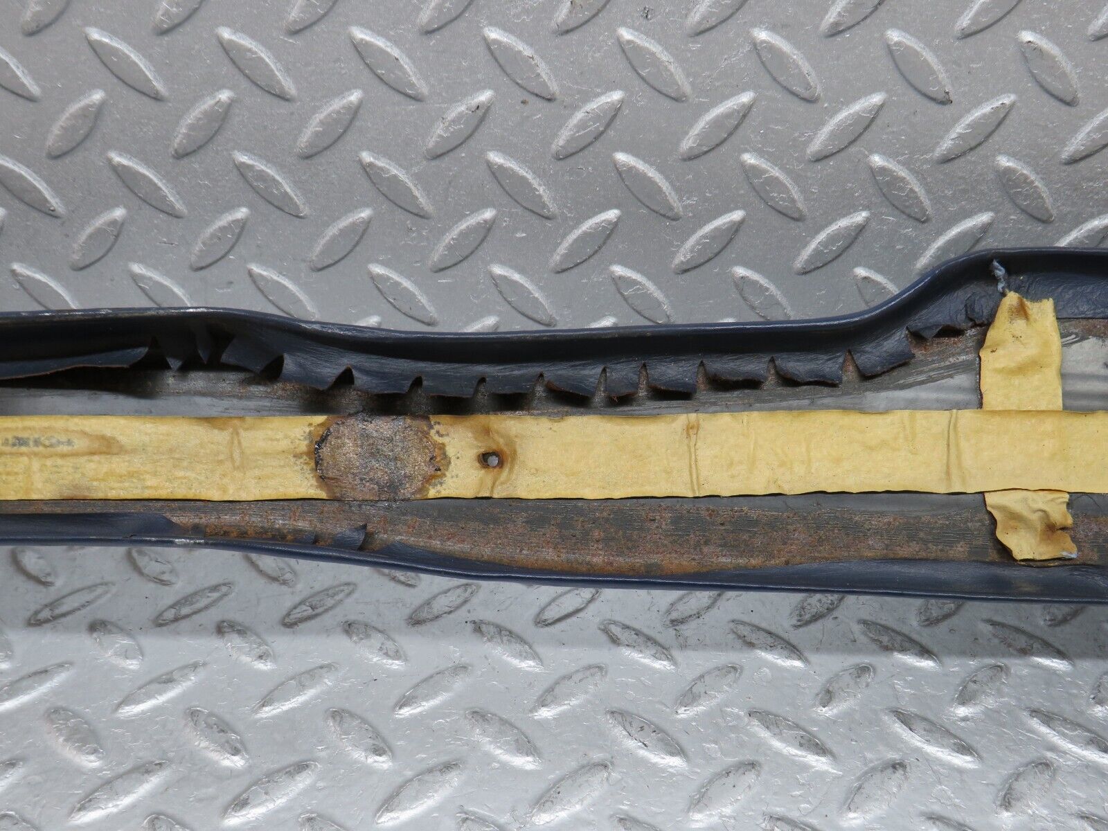 37334 Mercedes-Benz W109 300SEL B Pillar Cover Panel Right Side Blue