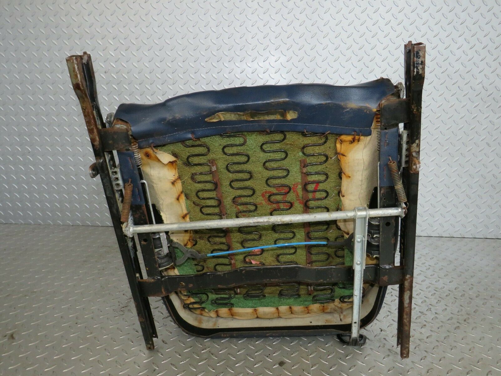 23761 Mercedes-Benz C107 450SLC Coupe Front Left Seat Blue Half Leather