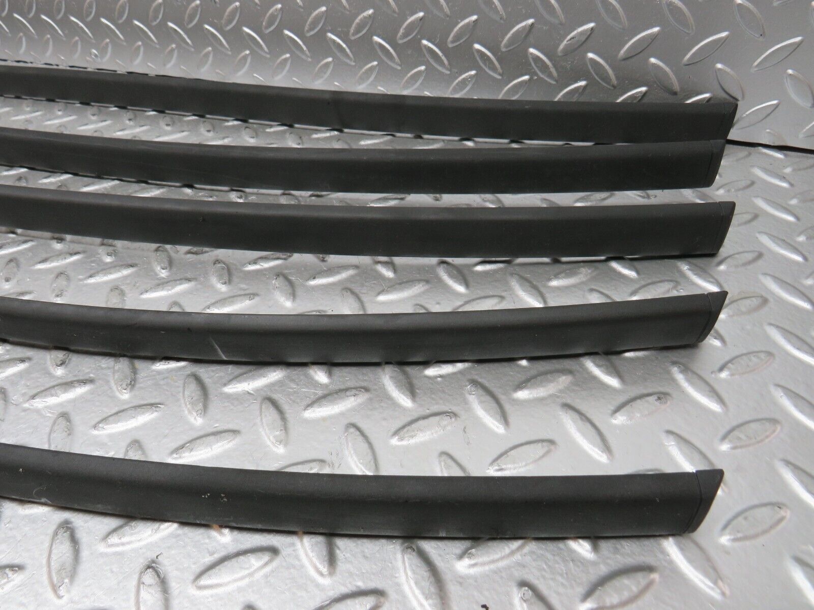 27842 Mercedes-Benz S124 300TE Wagon Roof Cladding Set