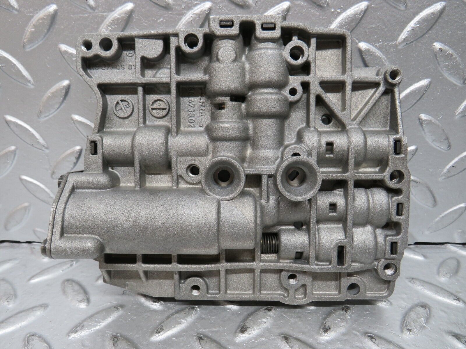 30223 Mercedes-Benz W123 230E Auto Gearbox Valve Body 722.122 1162770901