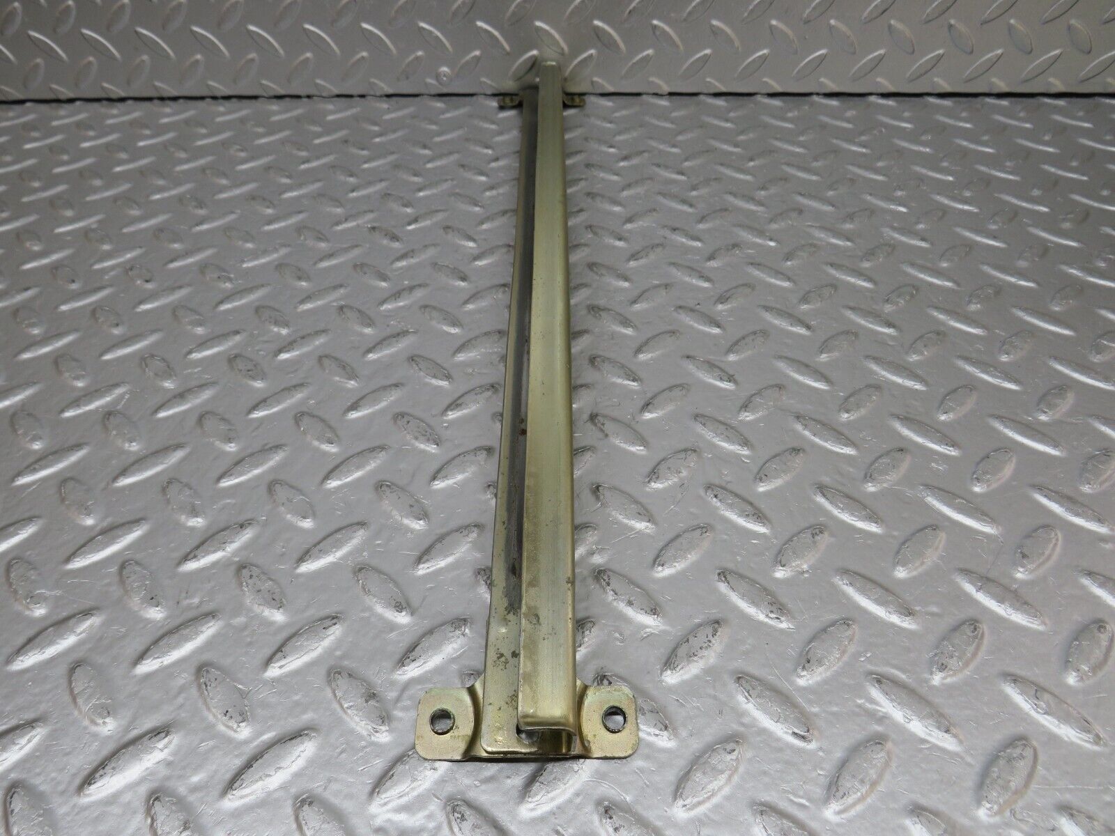 33255 Mercedes-Benz W202 C180 Front Right Door Window Channel