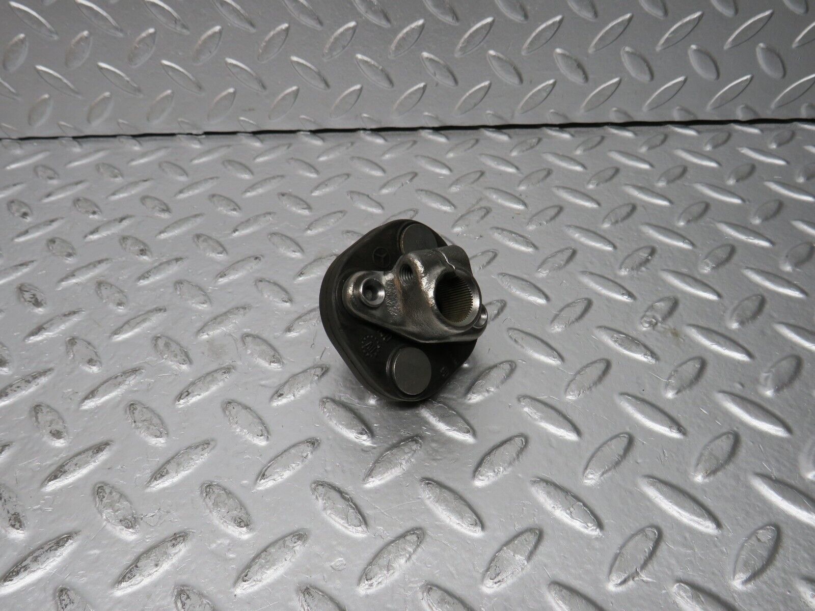 31605 Mercedes-Benz W201 190LE 1.8L Steering Column Lower Shaft Connector 2104620146