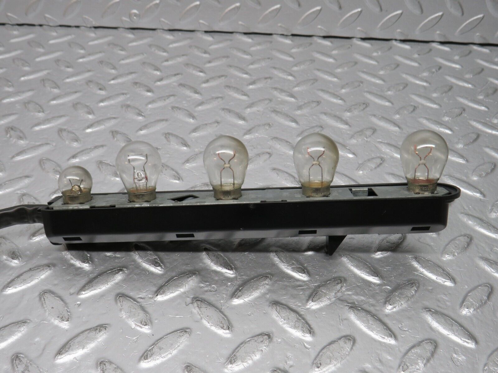 32566 Mercedes-Benz S124 300TE Wagon Tail Light Bulb Holder