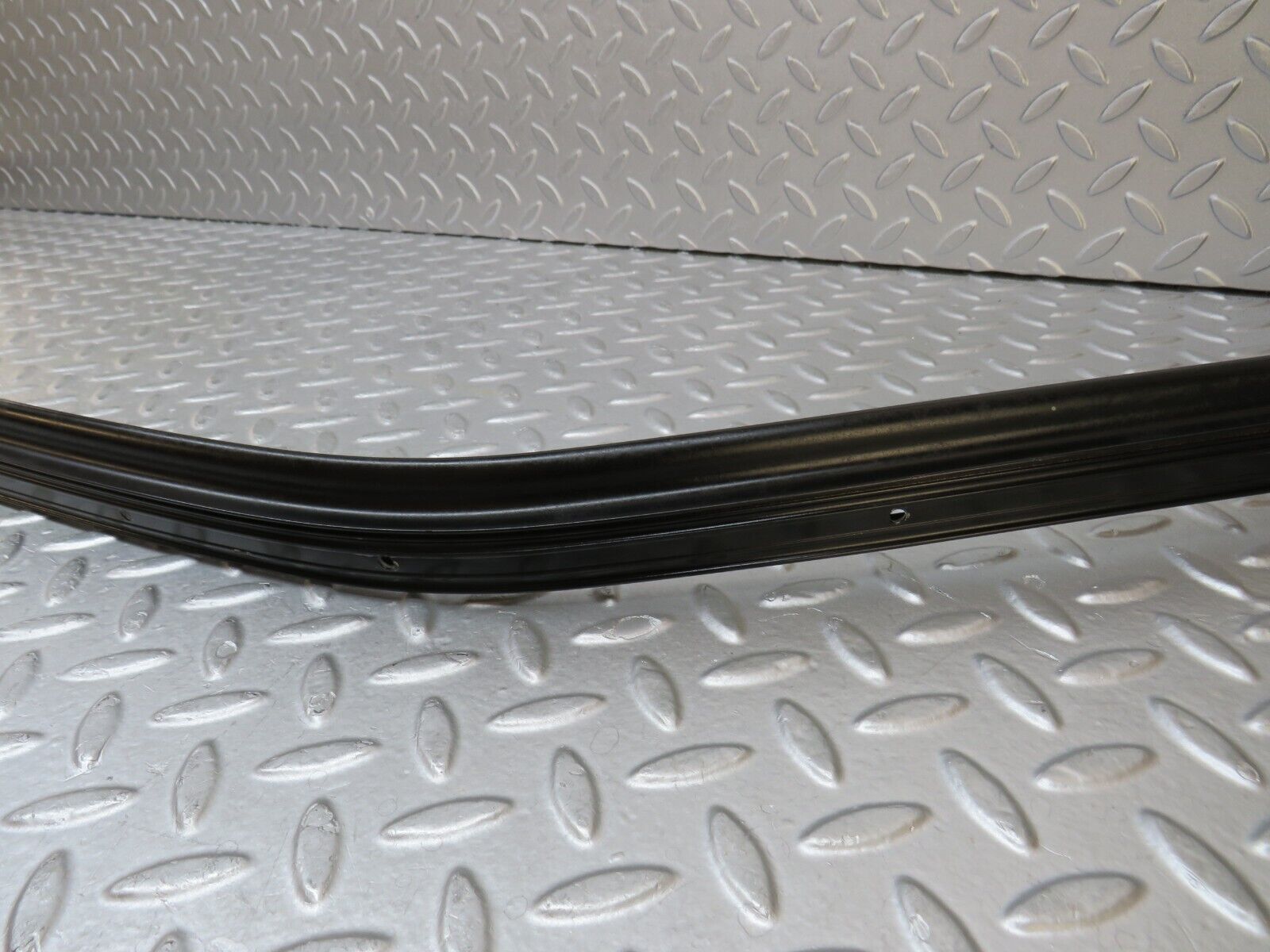 37030 Mercedes-Benz C126 420SEC Coupe Roof Trim Right