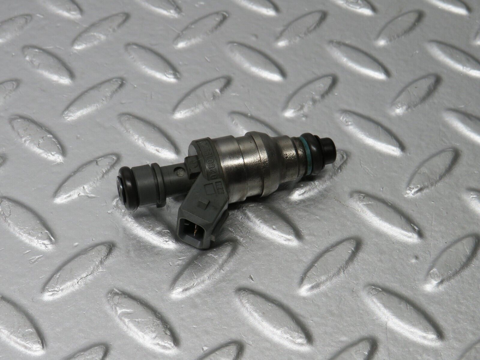 39419 Mercedes-Benz R129 320SL Coupe Fuel Injector Bosch 0000787323 0280155209