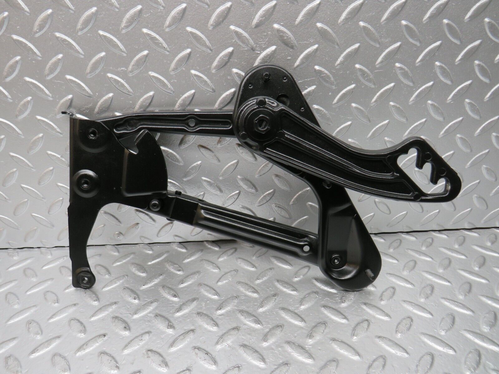 30553 Mercedes-Benz W124 230E Bonnet Hinge Left Side 1298870174