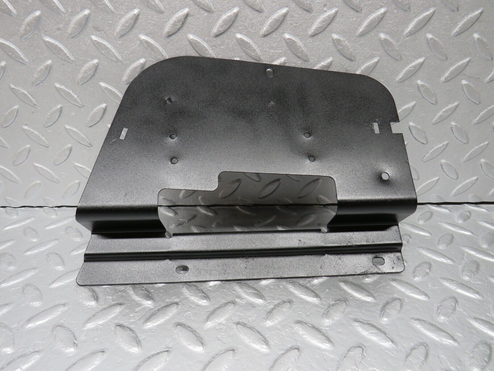 38009 Mercedes-Benz A124 320E Cabriolet Relay Holder Bracket