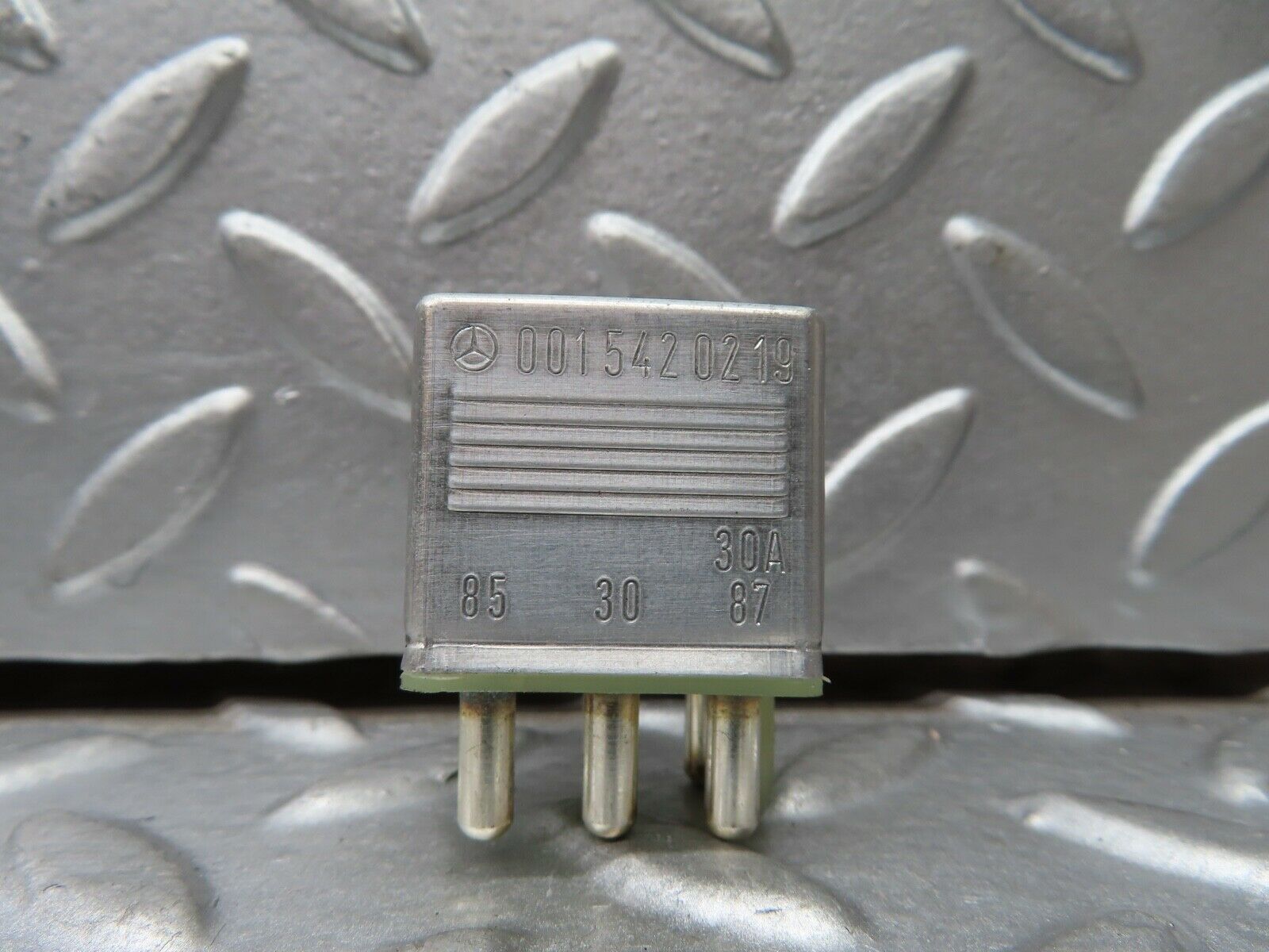 19710 Mercedes-Benz C140 CL420 Coupe Electric Window Relay 0015420219