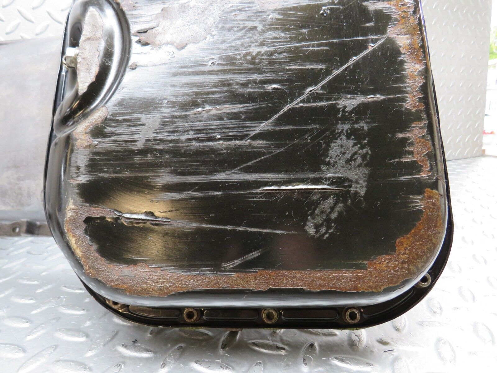 34530 Mercedes-Benz C126 380SEC Coupe Oil Pan Oil Sump 1170140002