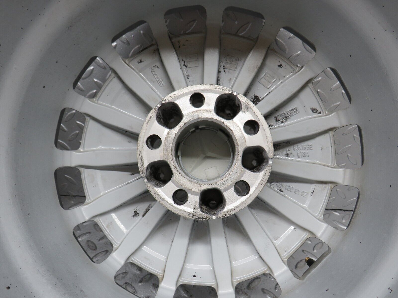 33528 Mercedes-Benz Alloy Wheel Set 8Jx16H2 ET34 1294000102