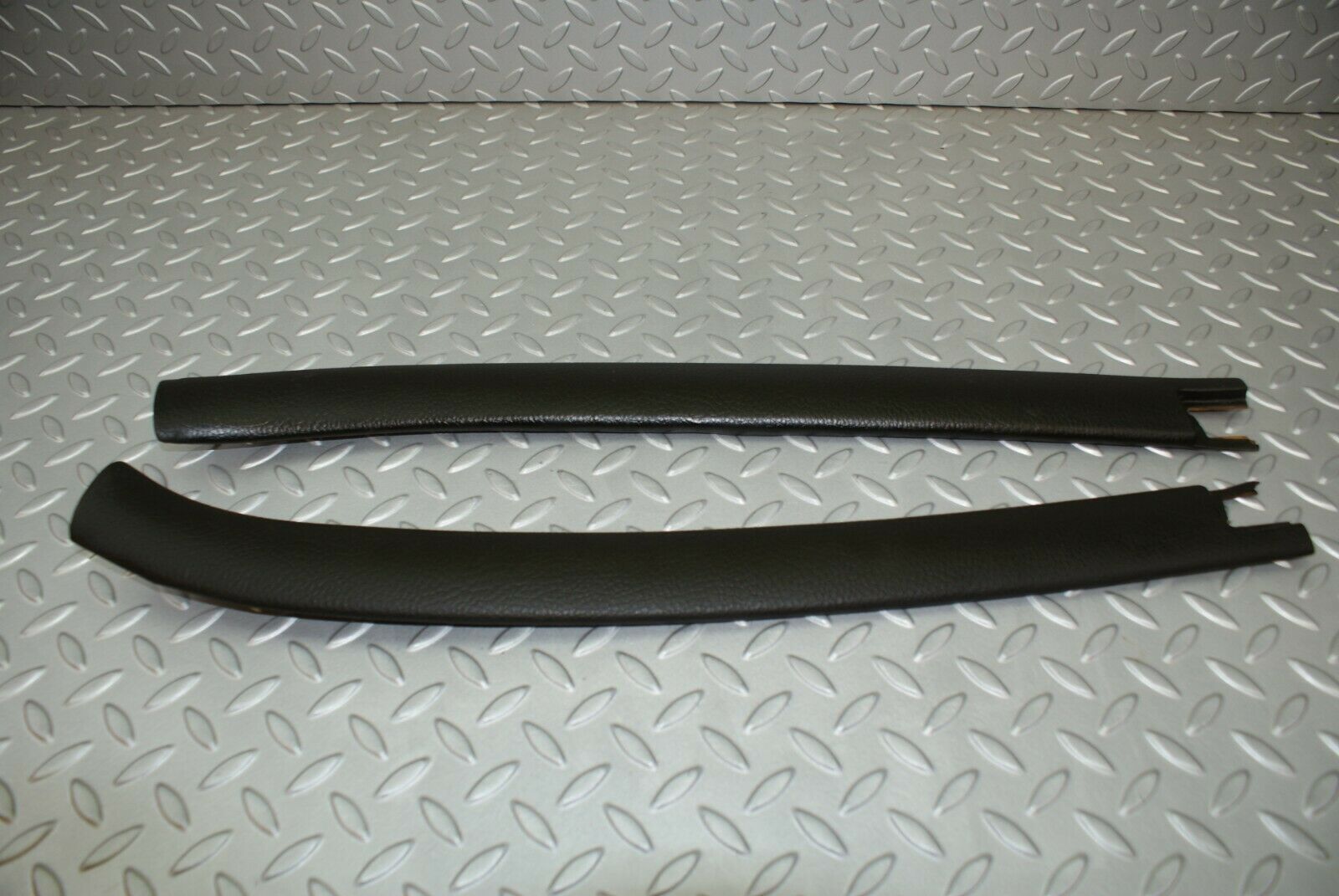 3128 Mercedes-Benz W115 220D Interior Roof Panel Trim