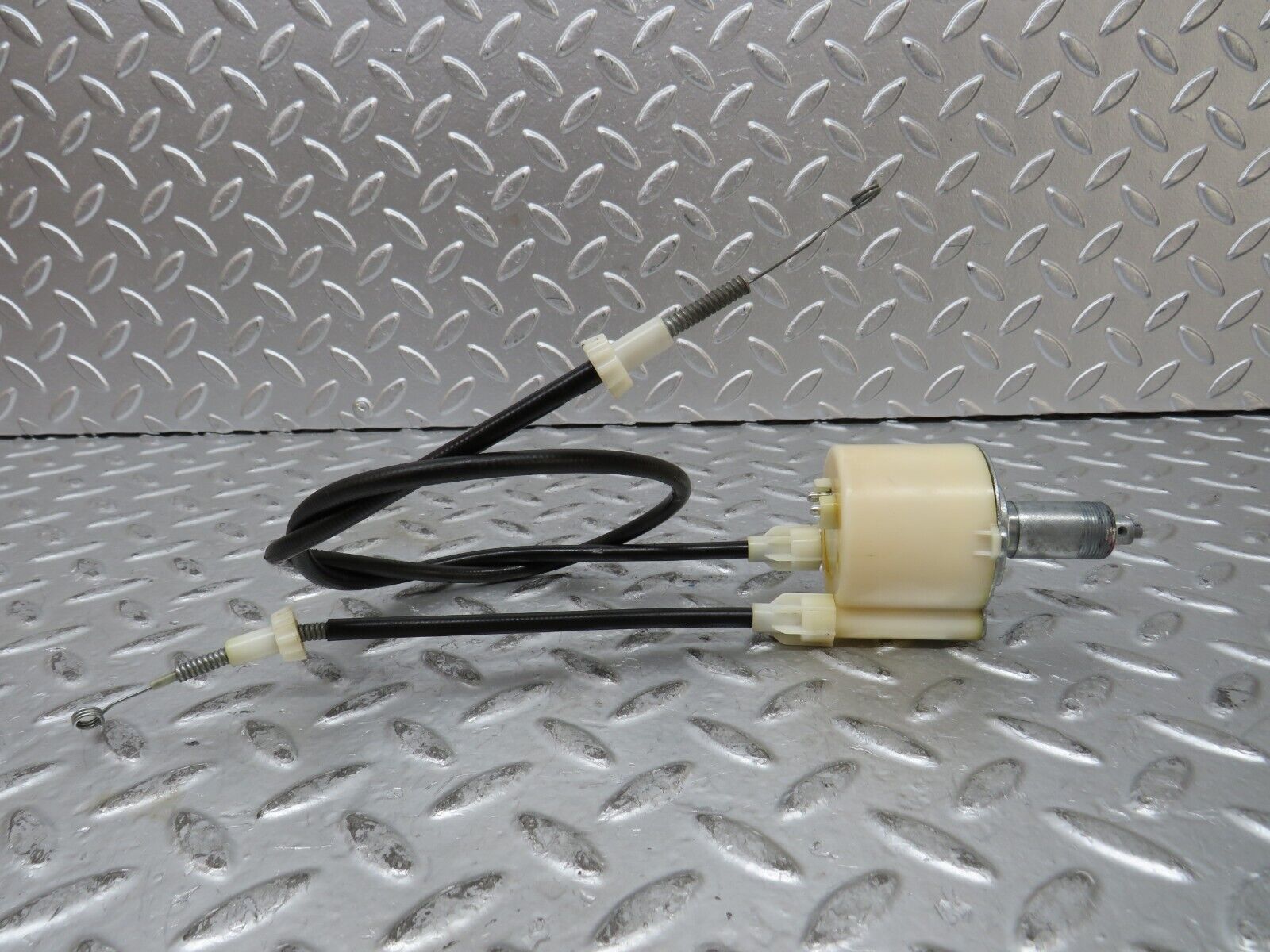 27706 Mercedes-Benz S124 300TE Wagon Heater Control Unit Switch 1248300185