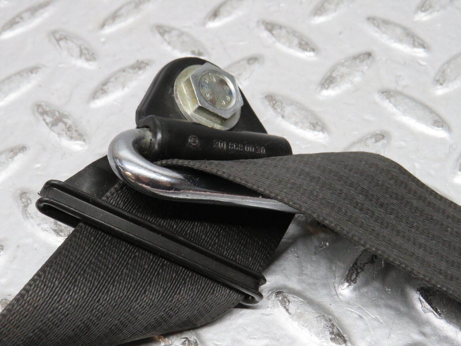 28535 Mercedes-Benz S123 240D Wagon Front Left Seat Belt 1238602586