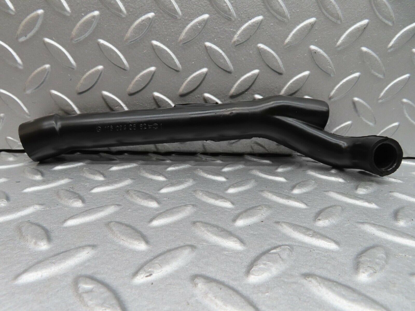 14419 Mercedes-Benz W116 350SE Air Intake Breather Hose 1160940682