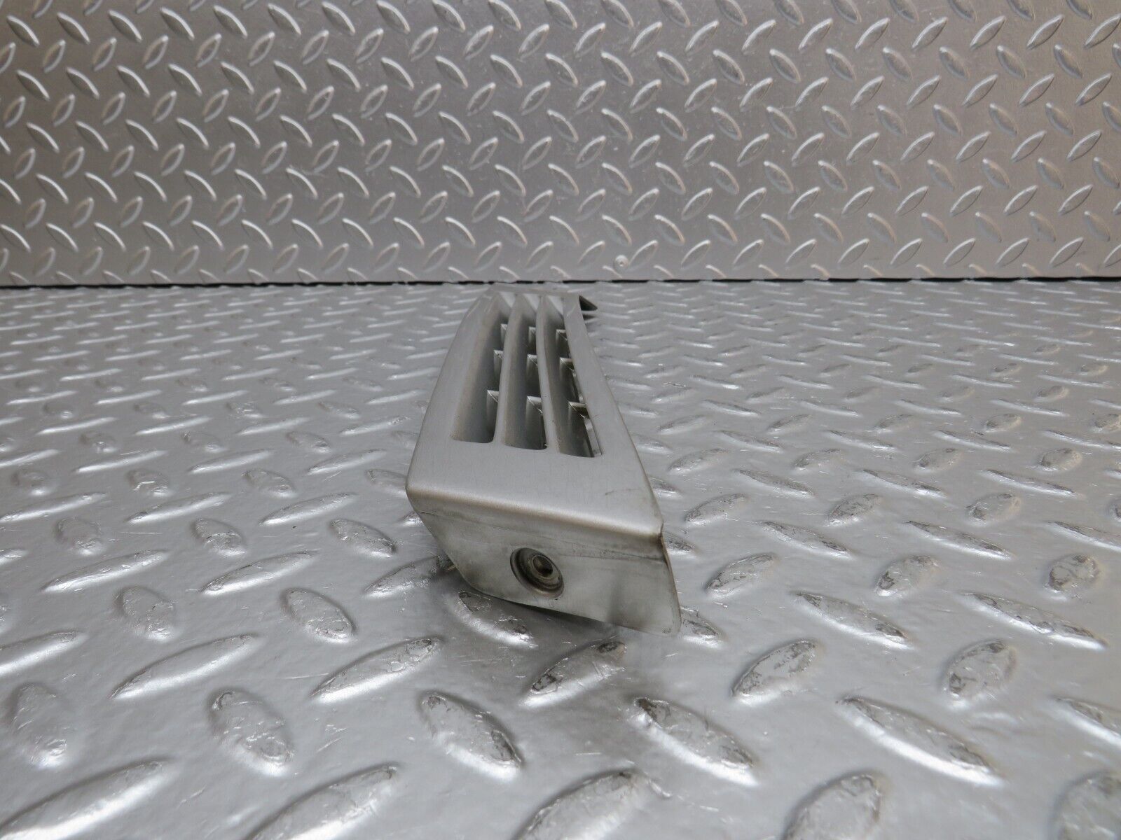 31724 Mercedes-Benz W201 190LE 1.8L C Pillar Exterior Cover Right Side 2016980289