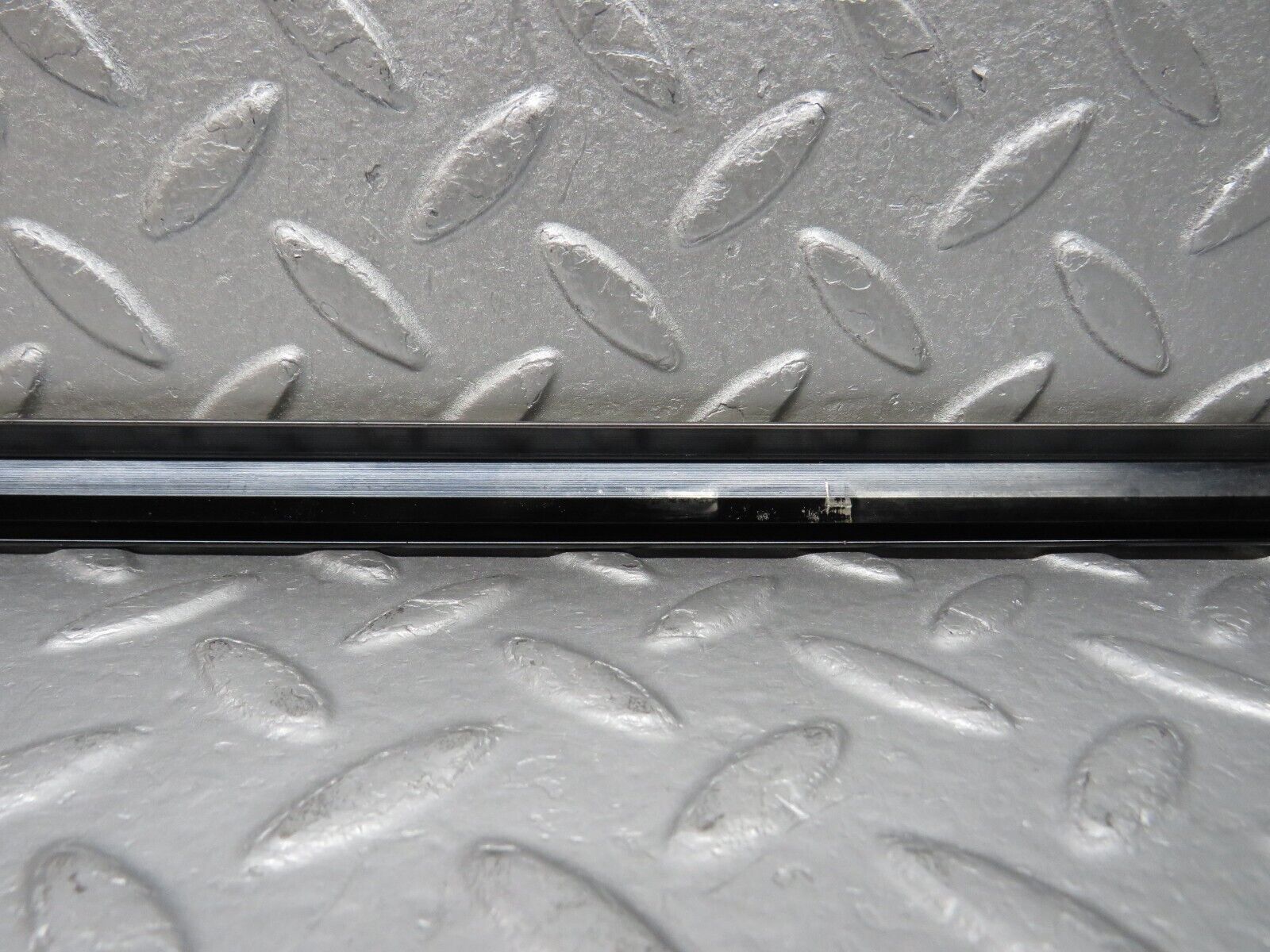 38524 Mercedes-Benz R129 280SL Coupe Left Door Window Moulding Trim