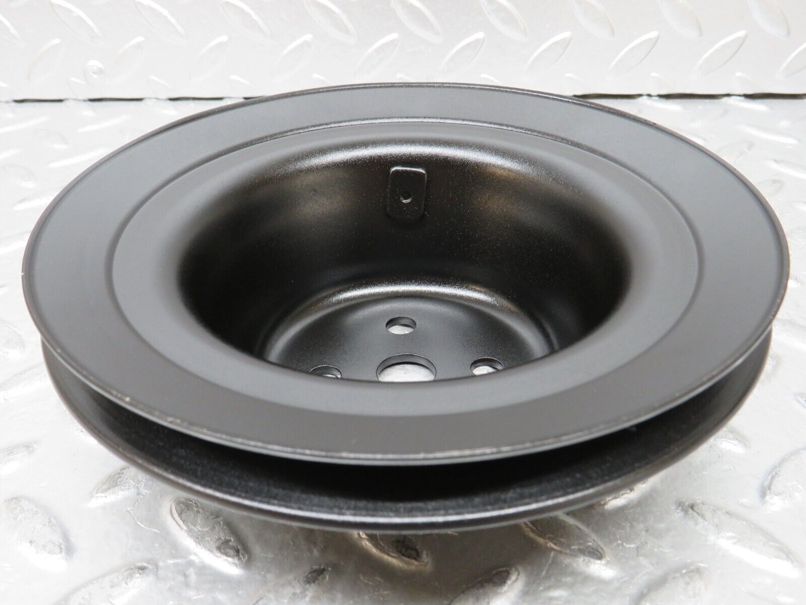 26853 Mercedes-Benz W123 240D Water Pump Pulley 6152051210