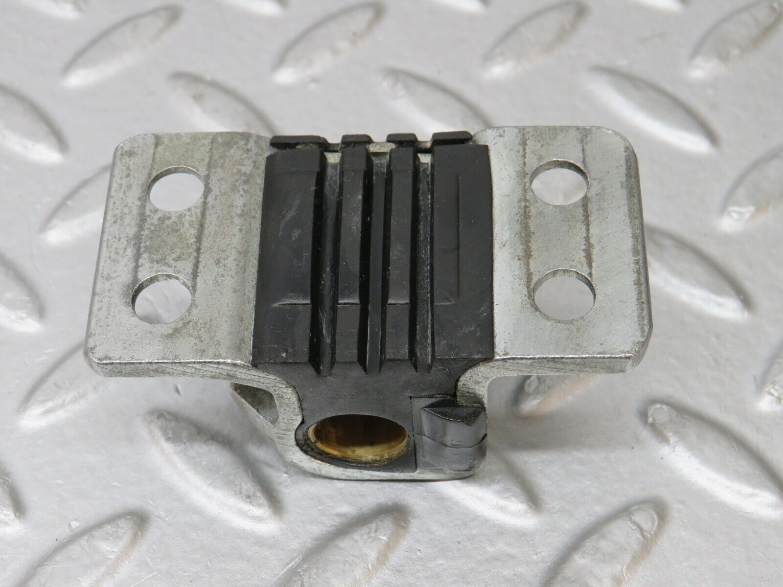 36130 Mercedes-Benz W126 420SE Door Lock Latch Left Side